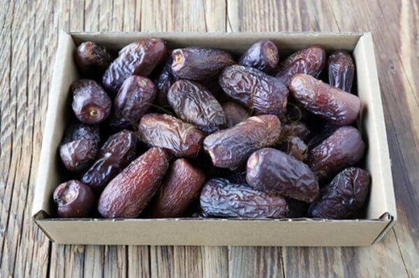 مقایسه ویژگی های خرما زاهدی با خرما کبکاب