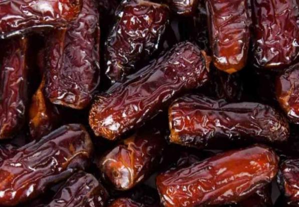 خرید عمده خرما پیارم صادراتی