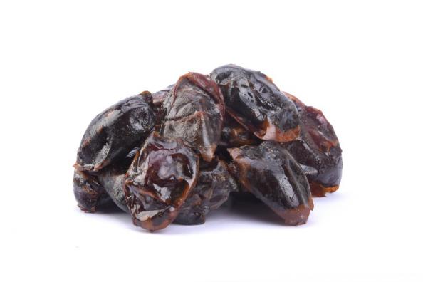 خرما عجوه منبع سرشار از مواد معدنی