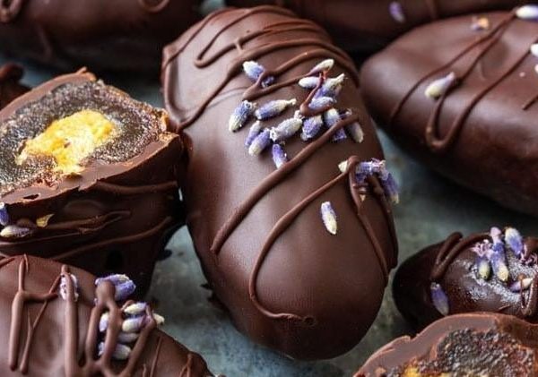 خرید و قیمت خرما مغزدار مجلسی