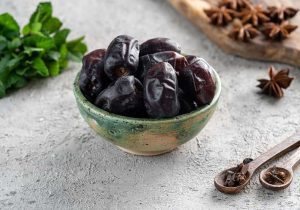 خرید خرما به صورت بسته ای و عمده با قیمت مناسب