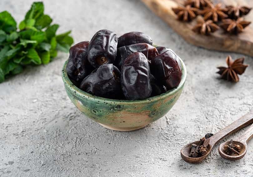 خرید خرما به صورت بسته ای و عمده با قیمت مناسب