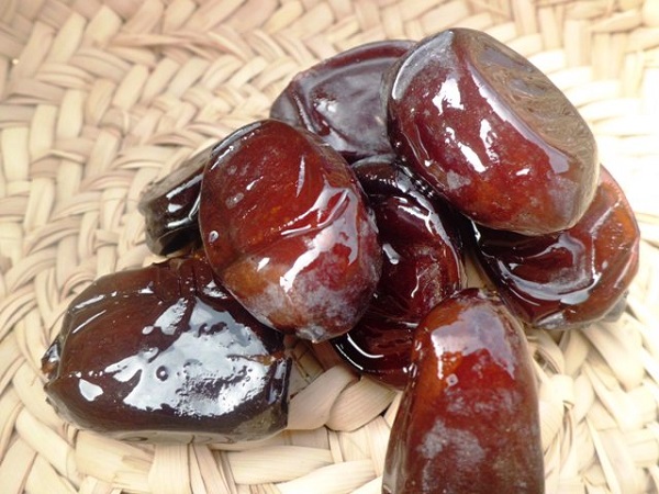 خرید خرمای با کیفیت کبکاب